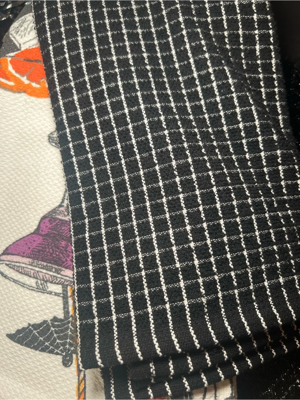 3 Spooky Halloween Cocktails Kitchen Towels Spider Webs Eyeballs Bone Martini